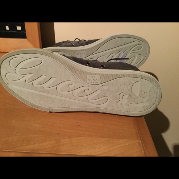 Gucci hi top embossed leather black sneakers 9G - Picture 6 of 7